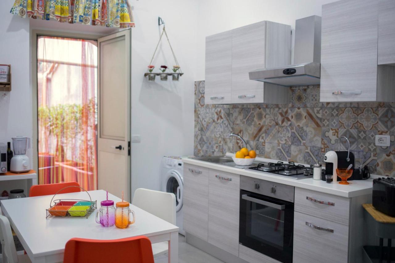 Al Cortile Del Re Luxury Home คาตาเนีย ภายนอก รูปภาพ