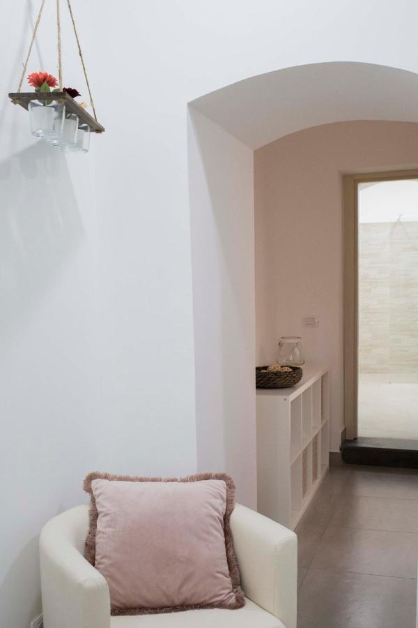 Al Cortile Del Re Luxury Home คาตาเนีย ภายนอก รูปภาพ
