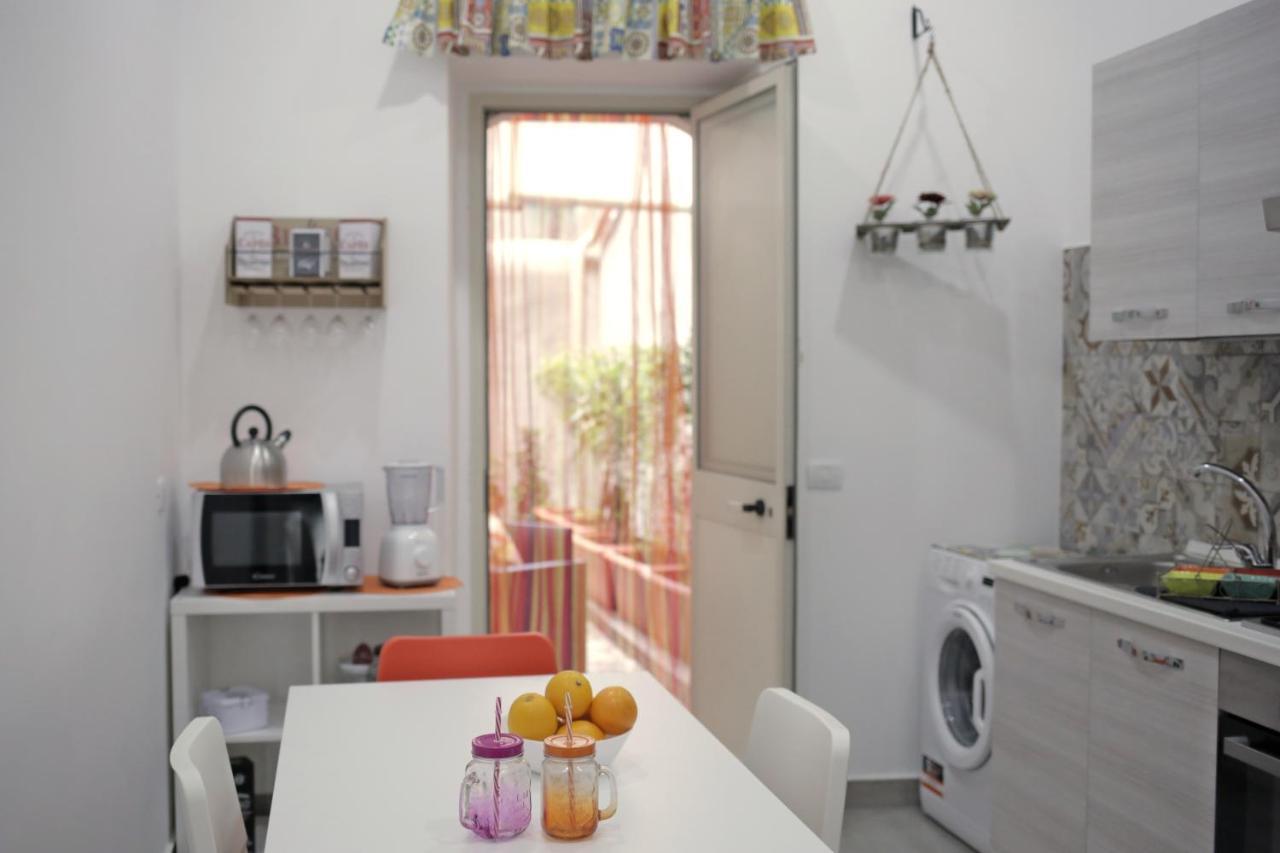 Al Cortile Del Re Luxury Home คาตาเนีย ภายนอก รูปภาพ